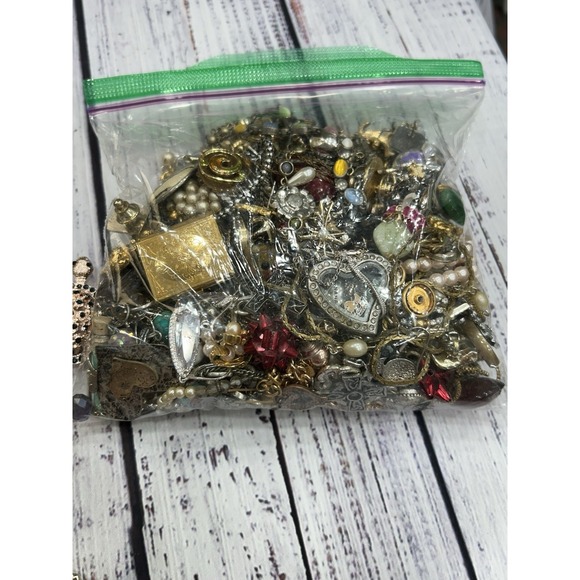 5 Pound Lb Lot Jewelry Vintage & Modern Wearable Crafting As Is - Picture 10 of 11